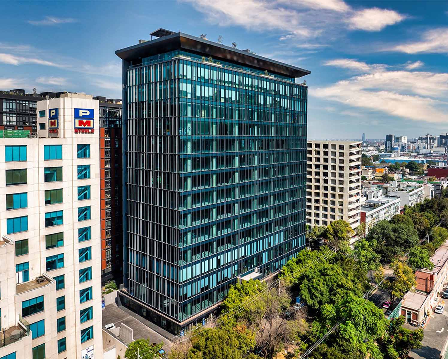  title="LLEVEL_polanco.jpeg"